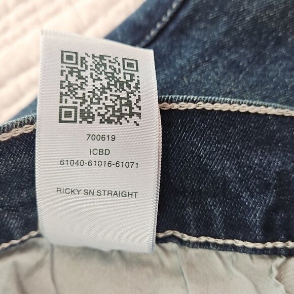 True Religion Ricky Jeans Men's 36x34 Med Wash Relaxed Straight Leg NEW NWT - Picture 16 of 16